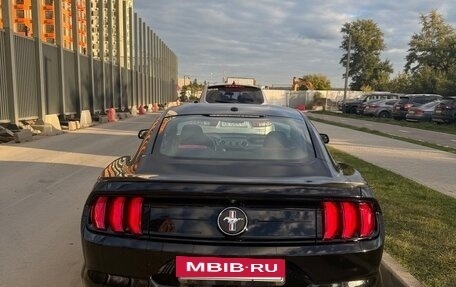 Ford Mustang VI рестайлинг, 2019 год, 2 999 999 рублей, 10 фотография