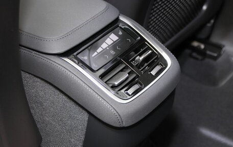 Volvo XC90 II рестайлинг, 2025 год, 13 600 000 рублей, 15 фотография