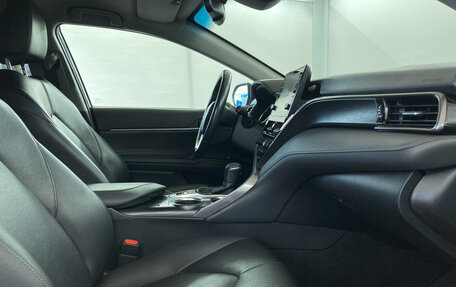 Toyota Camry, 2021 год, 2 589 000 рублей, 15 фотография