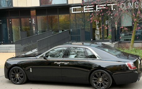 Rolls-Royce Ghost Series II рестайлинг, 2021 год, 28 500 000 рублей, 2 фотография