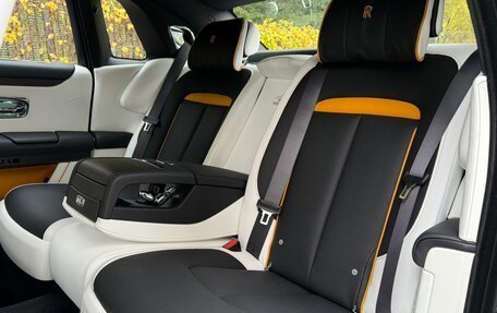 Rolls-Royce Ghost Series II рестайлинг, 2021 год, 28 500 000 рублей, 28 фотография