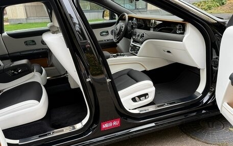 Rolls-Royce Ghost Series II рестайлинг, 2021 год, 28 500 000 рублей, 31 фотография