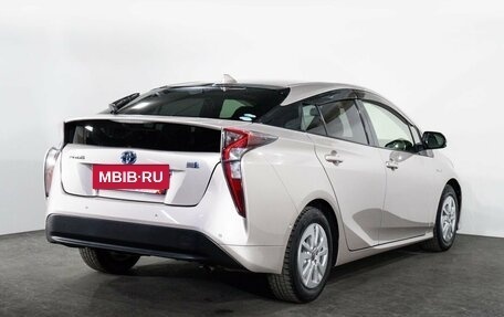 Toyota Prius IV XW50, 2017 год, 1 699 000 рублей, 2 фотография