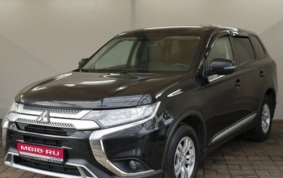 Mitsubishi Outlander III рестайлинг 3, 2018 год, 1 859 000 рублей, 1 фотография