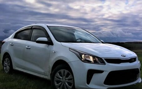 KIA Rio IV, 2017 год, 1 750 000 рублей, 2 фотография