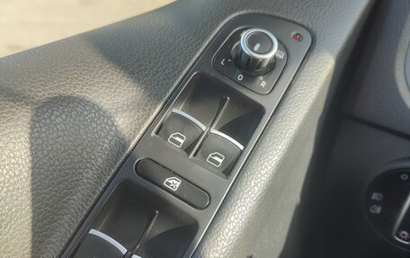 Volkswagen Tiguan I, 2011 год, 1 000 000 рублей, 19 фотография