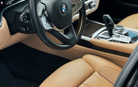 BMW 7 серия, 2018 год, 5 000 000 рублей, 17 фотография