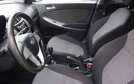 Hyundai Solaris II рестайлинг, 2012 год, 585 000 рублей, 10 фотография