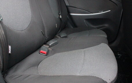 Hyundai Solaris II рестайлинг, 2012 год, 585 000 рублей, 13 фотография