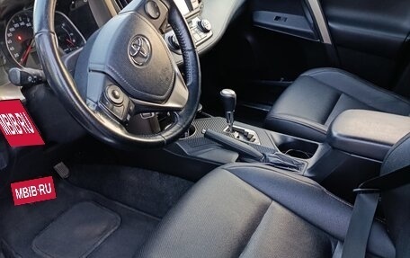 Toyota RAV4, 2015 год, 1 800 000 рублей, 3 фотография