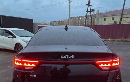 KIA Rio IV, 2021 год, 1 800 000 рублей, 2 фотография