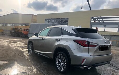 Lexus RX IV рестайлинг, 2018 год, 4 200 000 рублей, 7 фотография