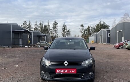 Volkswagen Polo VI (EU Market), 2011 год, 680 000 рублей, 1 фотография