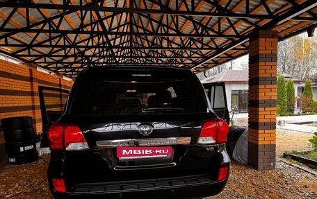 Toyota Land Cruiser 200, 2012 год, 2 950 000 рублей, 2 фотография