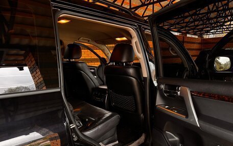 Toyota Land Cruiser 200, 2012 год, 2 950 000 рублей, 10 фотография