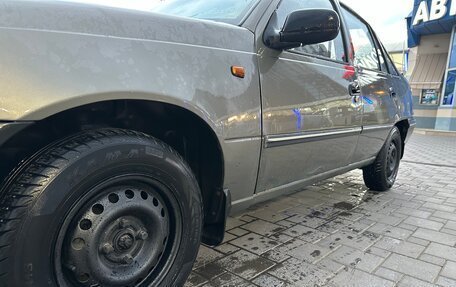 Daewoo Nexia I рестайлинг, 2003 год, 230 000 рублей, 24 фотография