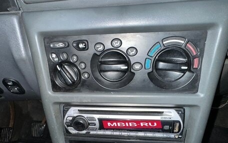 Daewoo Nexia I рестайлинг, 2003 год, 230 000 рублей, 29 фотография