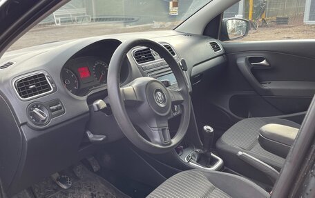 Volkswagen Polo VI (EU Market), 2011 год, 680 000 рублей, 4 фотография