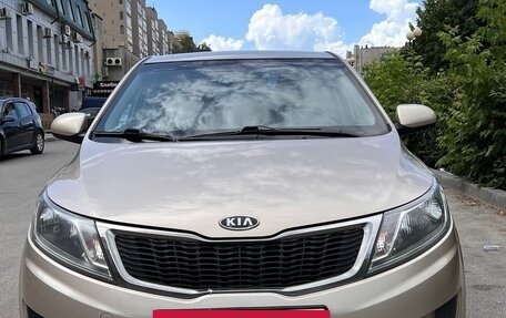 KIA Rio III рестайлинг, 2012 год, 875 000 рублей, 2 фотография