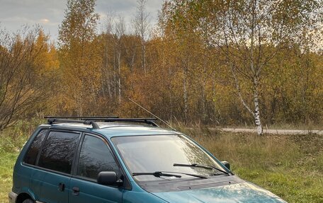 Mitsubishi Space Runner II, 1995 год, 105 000 рублей, 2 фотография