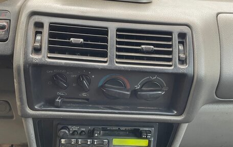 Mitsubishi Space Runner II, 1995 год, 105 000 рублей, 14 фотография