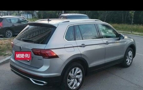 Volkswagen Tiguan II, 2021 год, 3 149 999 рублей, 4 фотография