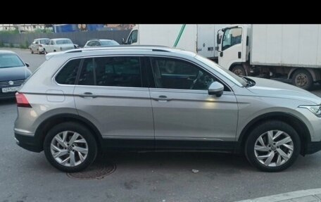 Volkswagen Tiguan II, 2021 год, 3 149 999 рублей, 8 фотография
