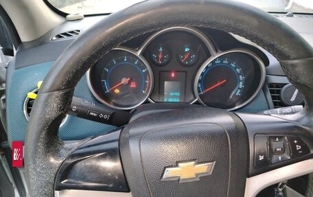 Chevrolet Cruze II, 2011 год, 750 000 рублей, 9 фотография