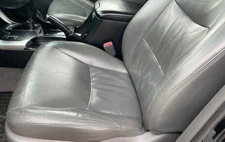 Toyota Land Cruiser Prado 120 рестайлинг, 2006 год, 2 100 000 рублей, 15 фотография