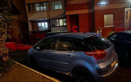 Citroen C4 Picasso II рестайлинг, 2007 год, 450 000 рублей, 3 фотография