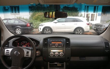 Nissan Navara (Frontier), 2010 год, 1 000 000 рублей, 13 фотография