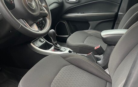 Jeep Compass II, 2019 год, 1 850 000 рублей, 12 фотография