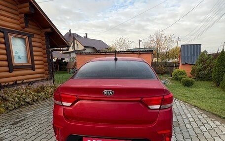 KIA Rio IV, 2018 год, 900 000 рублей, 4 фотография