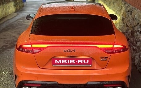KIA Stinger I, 2022 год, 3 100 000 рублей, 10 фотография