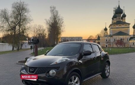 Nissan Juke II, 2012 год, 955 000 рублей, 10 фотография