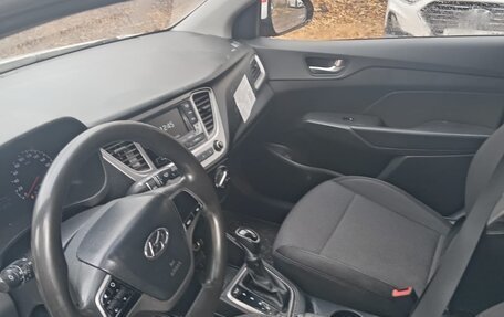 Hyundai Solaris II рестайлинг, 2020 год, 750 000 рублей, 9 фотография