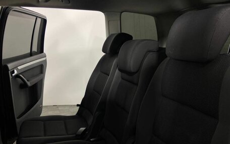 Volkswagen Touran III, 2011 год, 850 000 рублей, 11 фотография