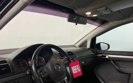 Volkswagen Touran III, 2011 год, 850 000 рублей, 9 фотография