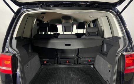 Volkswagen Touran III, 2011 год, 850 000 рублей, 25 фотография