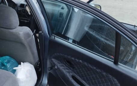 Mitsubishi Carisma I, 1997 год, 130 000 рублей, 10 фотография