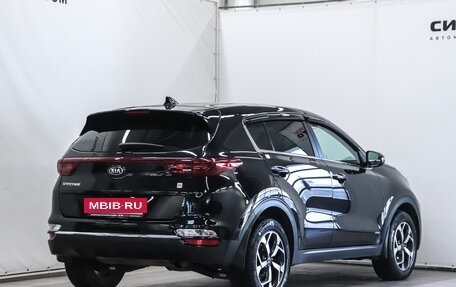 KIA Sportage IV рестайлинг, 2020 год, 2 420 000 рублей, 3 фотография