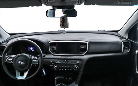 KIA Sportage IV рестайлинг, 2020 год, 2 420 000 рублей, 21 фотография