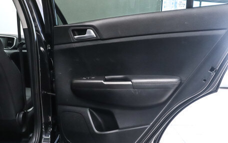 KIA Sportage IV рестайлинг, 2020 год, 2 420 000 рублей, 23 фотография