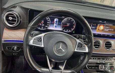 Mercedes-Benz E-Класс, 2016 год, 2 500 000 рублей, 5 фотография