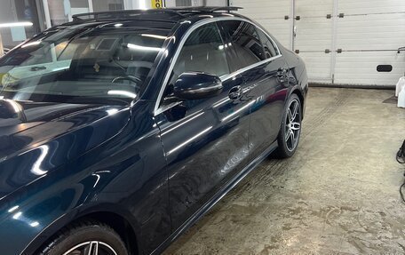 Mercedes-Benz E-Класс, 2016 год, 2 500 000 рублей, 17 фотография