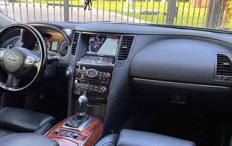 Infiniti FX II, 2013 год, 2 350 000 рублей, 18 фотография