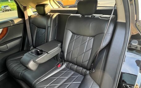 Infiniti FX II, 2013 год, 2 350 000 рублей, 26 фотография