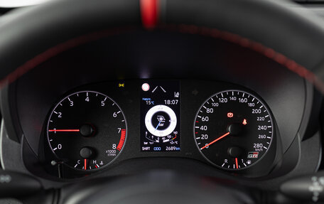 Toyota Yaris, 2024 год, 6 490 000 рублей, 16 фотография