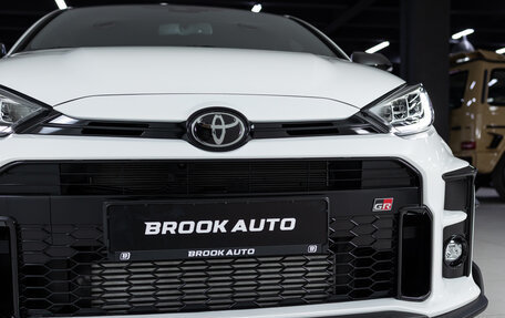 Toyota Yaris, 2024 год, 6 490 000 рублей, 26 фотография