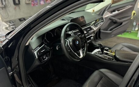 BMW 5 серия, 2019 год, 2 250 000 рублей, 32 фотография